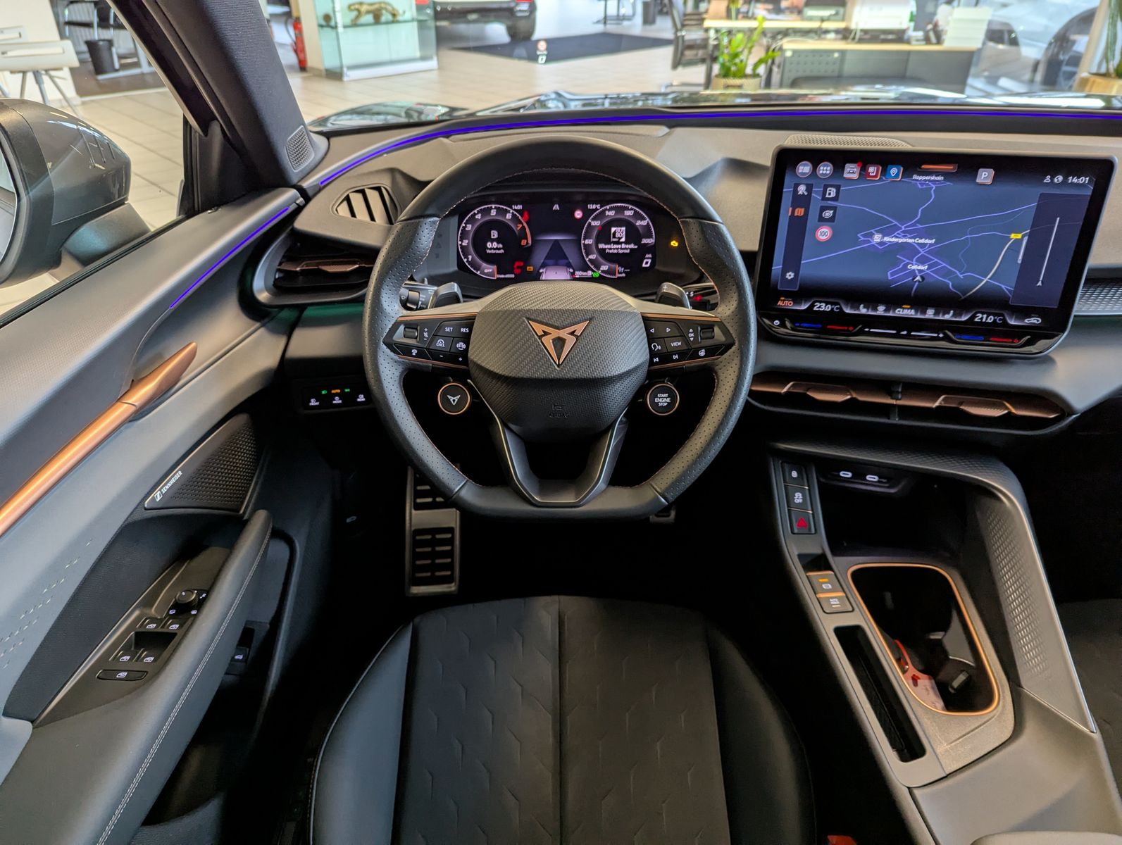 CUPRA Terramar 1.5 eTSI Sennheiser Edge-Paket HUD 19" - Image 18