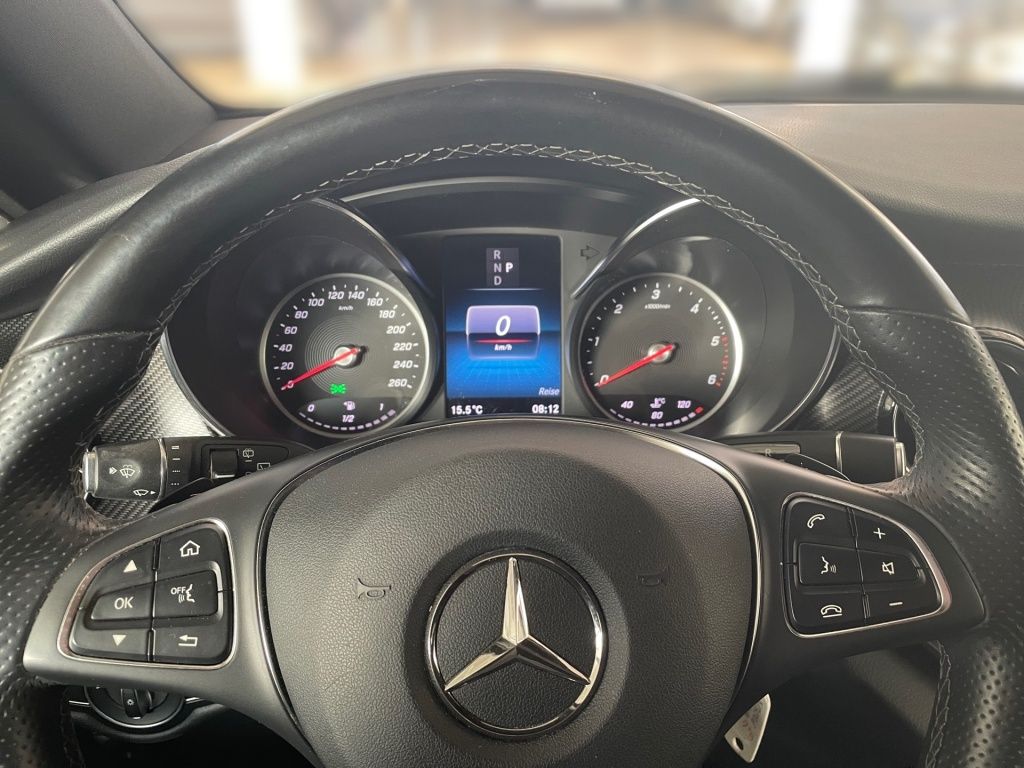 Fahrzeugabbildung Mercedes-Benz V 300 ED/L AMG 7 Sitze AIRMATIC 2,5t AHK SOUND