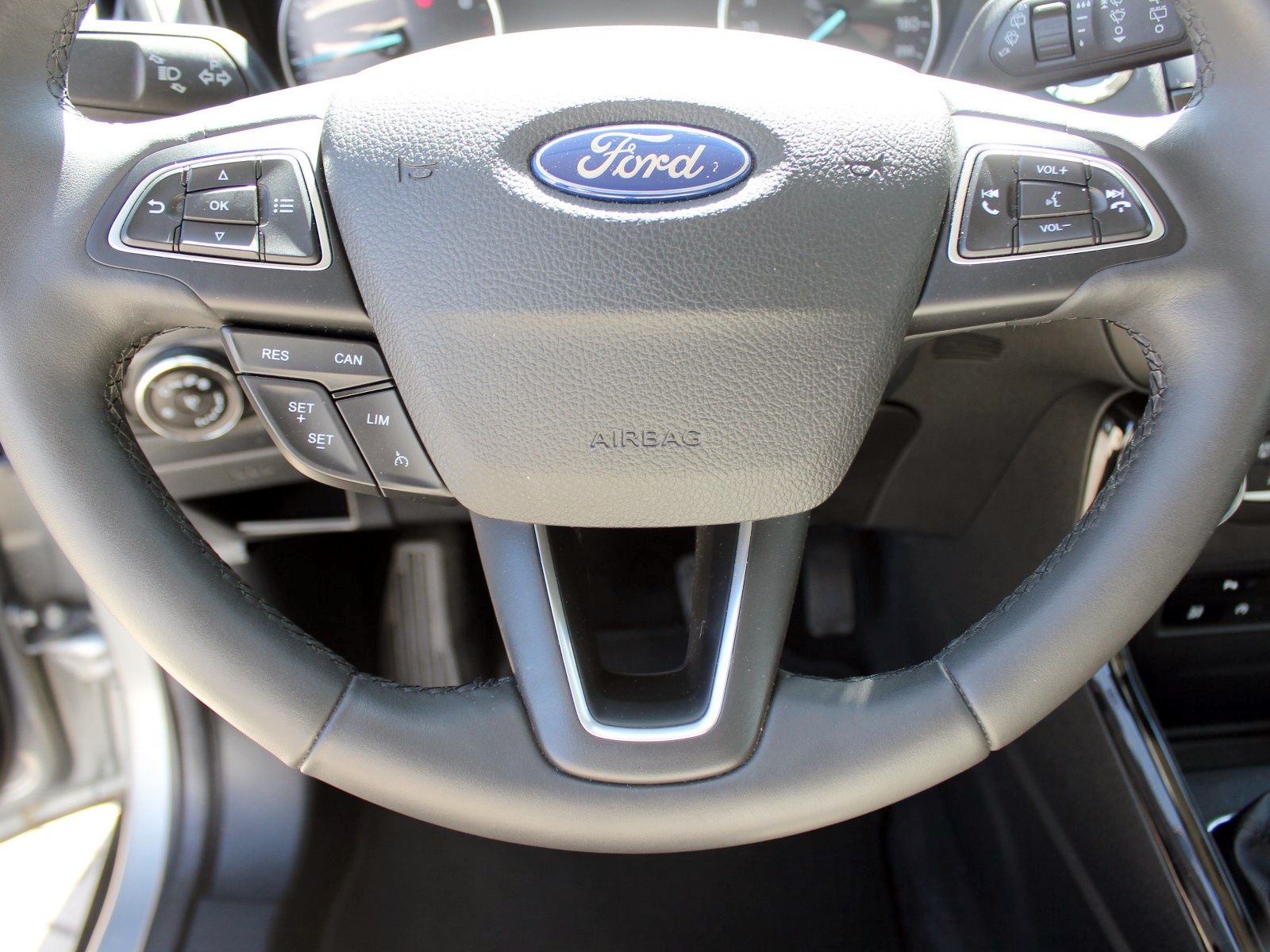 Fahrzeugabbildung Ford EcoSport Titanium 1,0 EcoBoost Start/Stopp