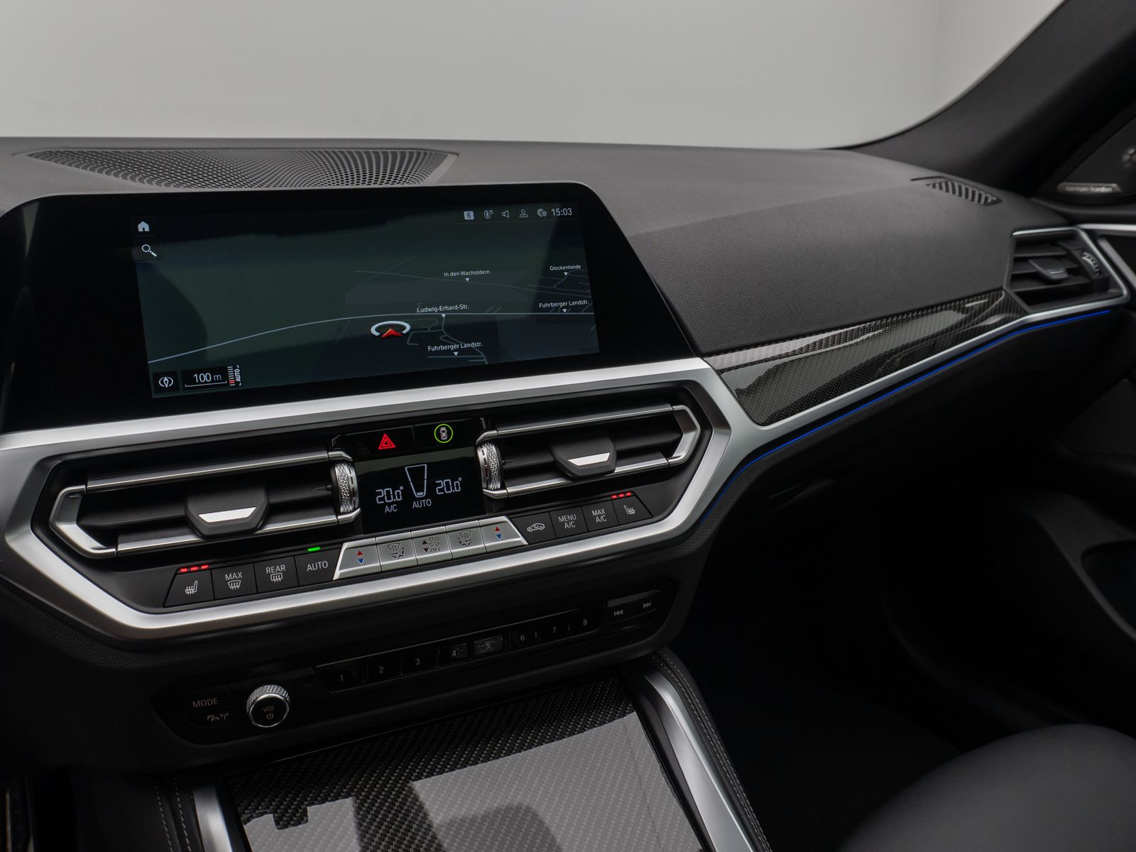 Fahrzeugabbildung BMW M440i xD GC Glasdach Kamera Laser HUD H/K 19Zoll