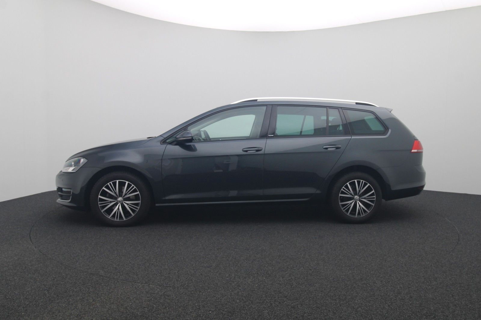 Fahrzeugabbildung Volkswagen Golf VII Variant 1.6 Allstar BMT
