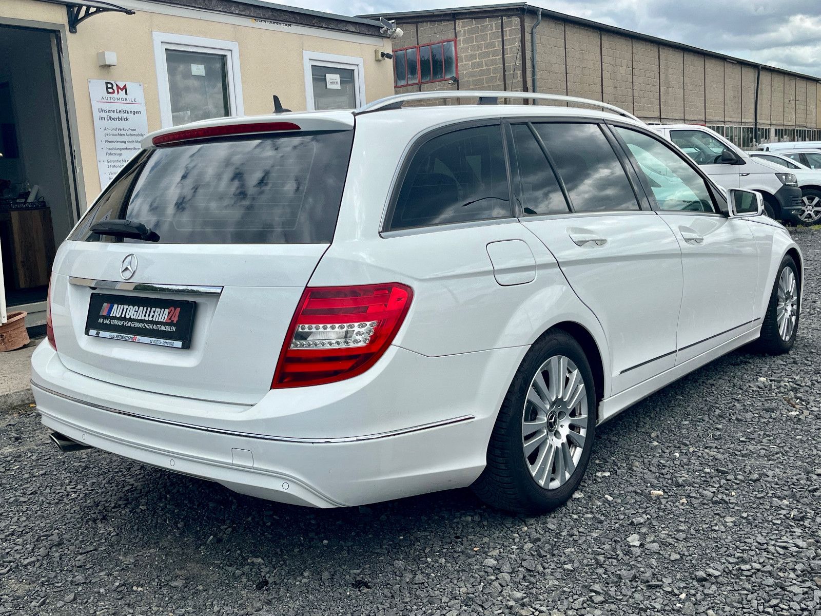 Fahrzeugabbildung Mercedes-Benz C 250 CDI 4MATIC Aut. Navi Leder Pano Standhzg