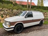 Chrysler 1988er Dodge Caravan LE, 3.0 V6 TÜV und H. neu - Chrysler Voyager in Dortmund