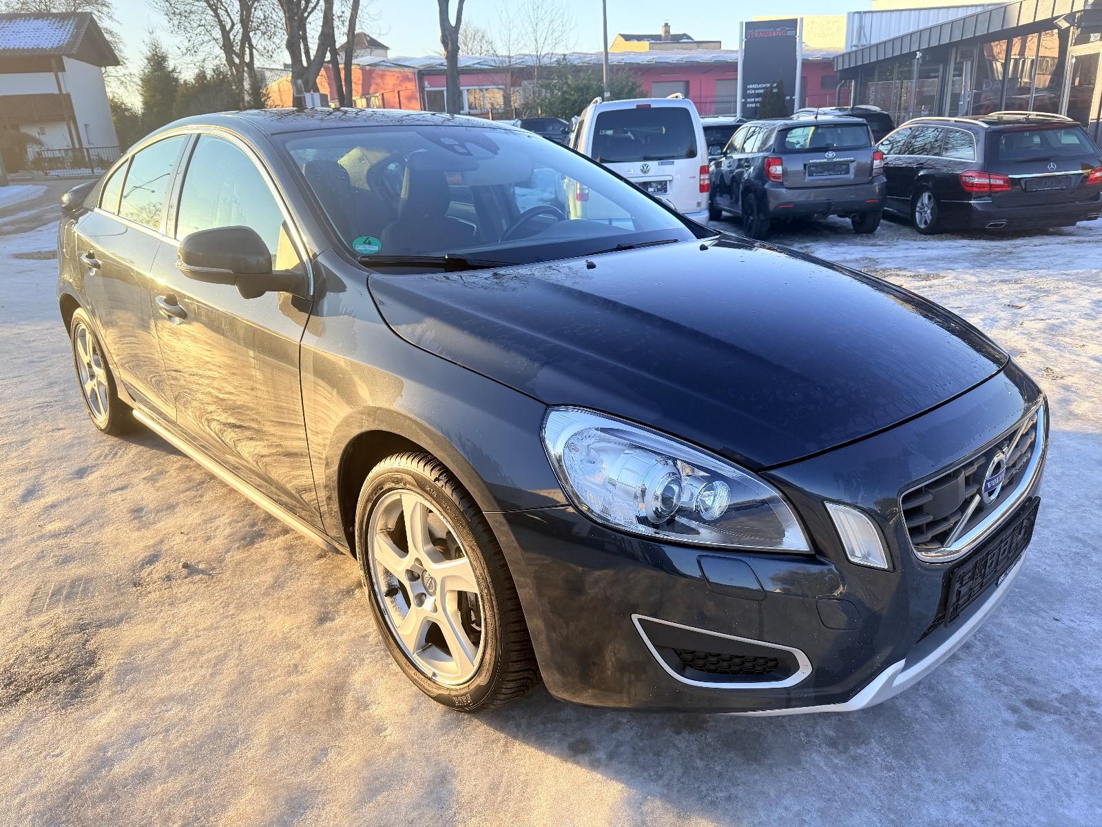 Volvo S60 Lim. Momentum NAVI*XENON*KLIMA