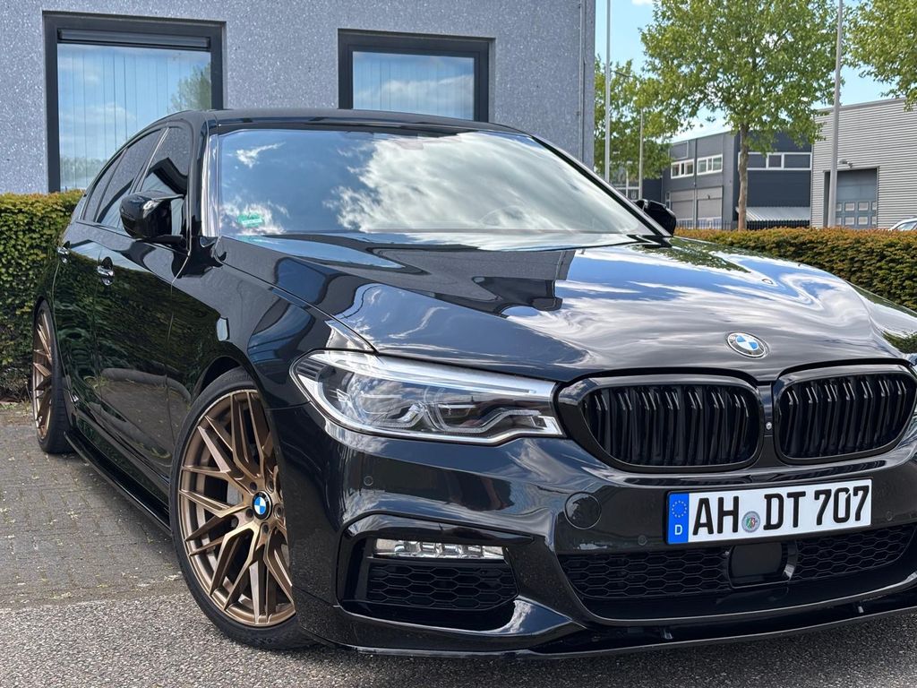 Image of BMW 530