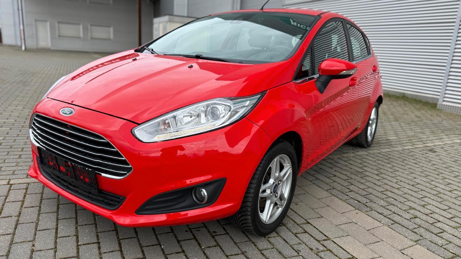 Ford Fiesta Titanium *2.Hand* TÜV + Service NEU* PDC