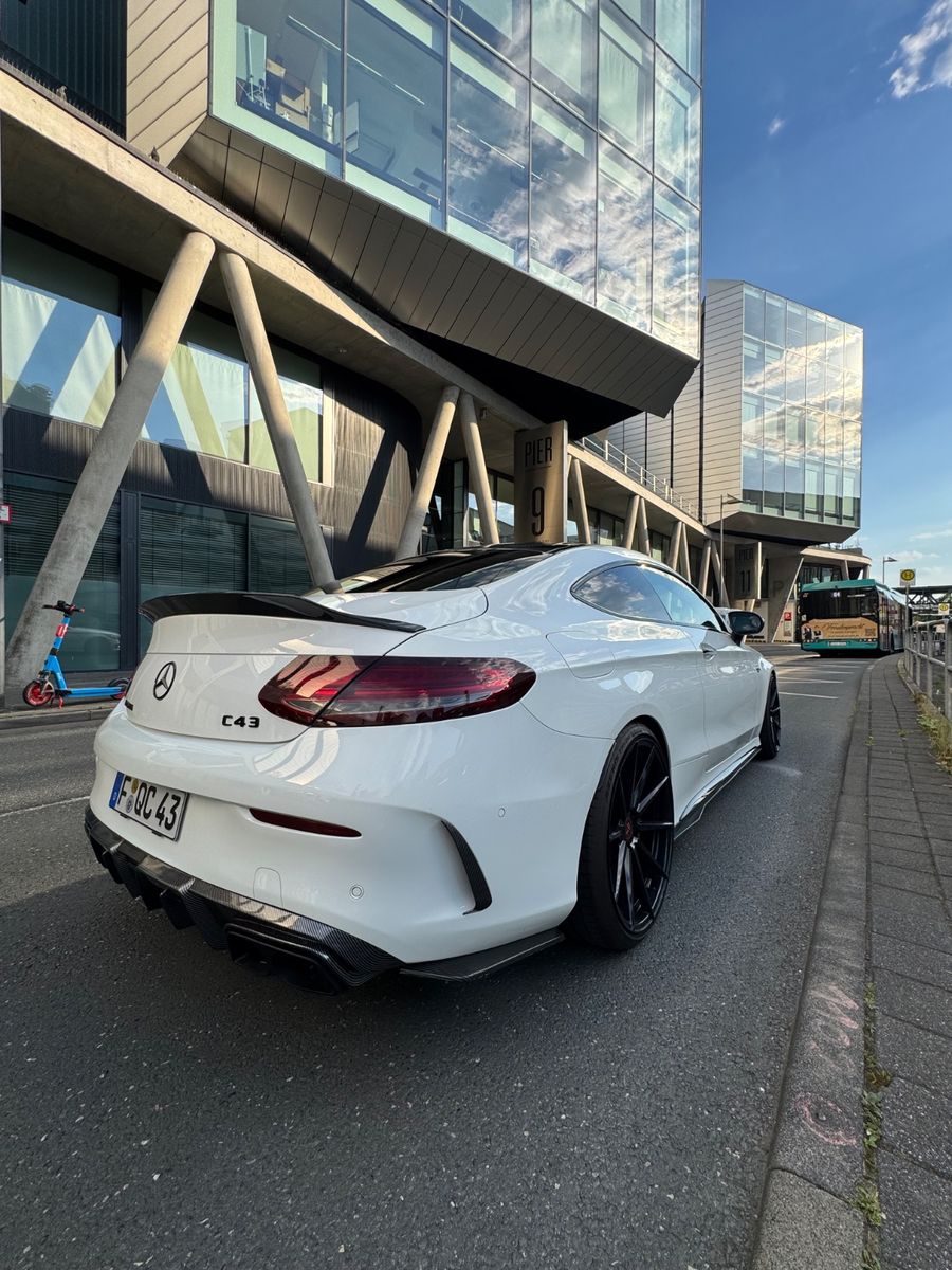 MERCEDES-BENZ C43 AMG Coupe