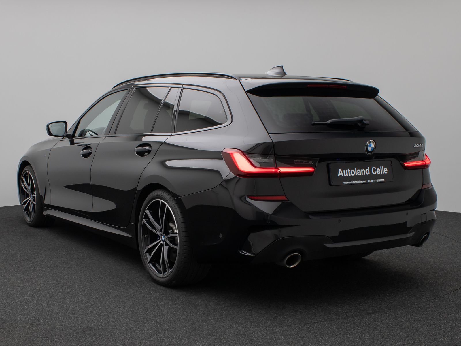 Fahrzeugabbildung BMW 330i M Sport Panorama Kamera Laser HUD DAB HiFi