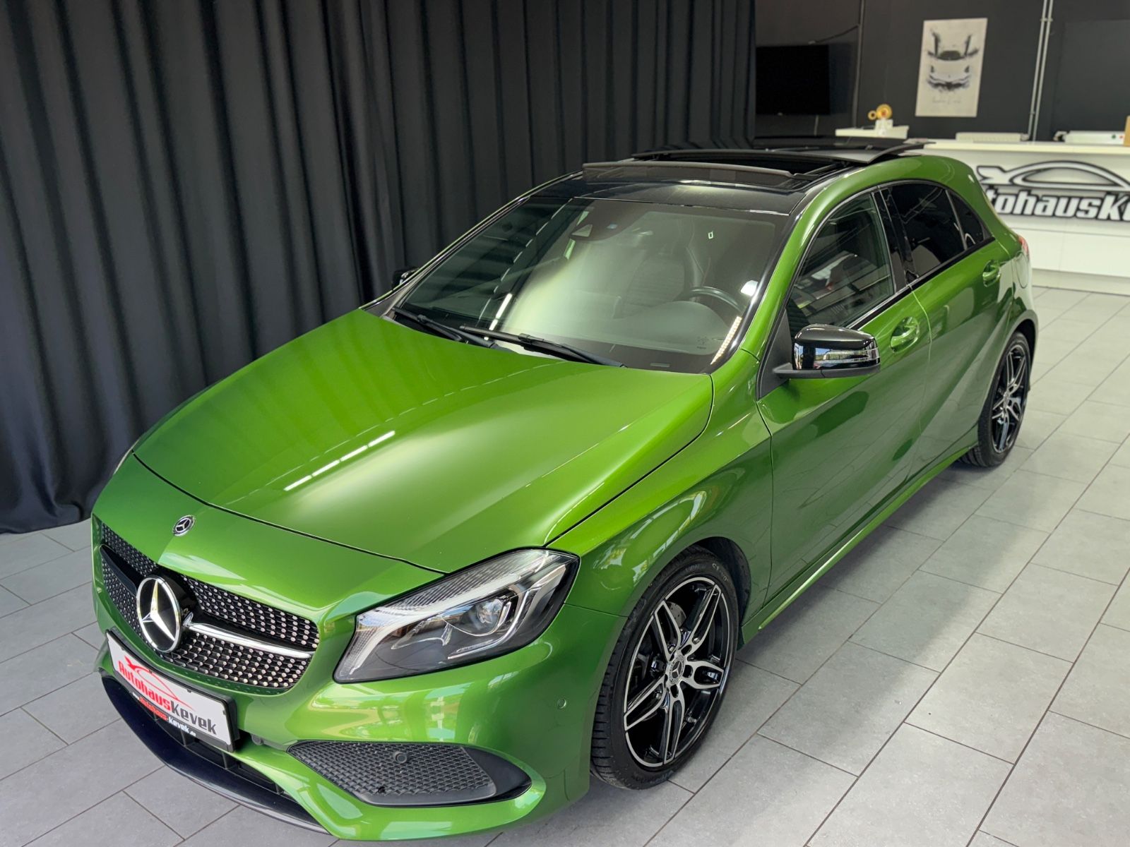 Fahrzeugabbildung Mercedes-Benz A 220 4Matic|7G-AUTOMATIK|PANO|NIGHT-PAKET|AMG|