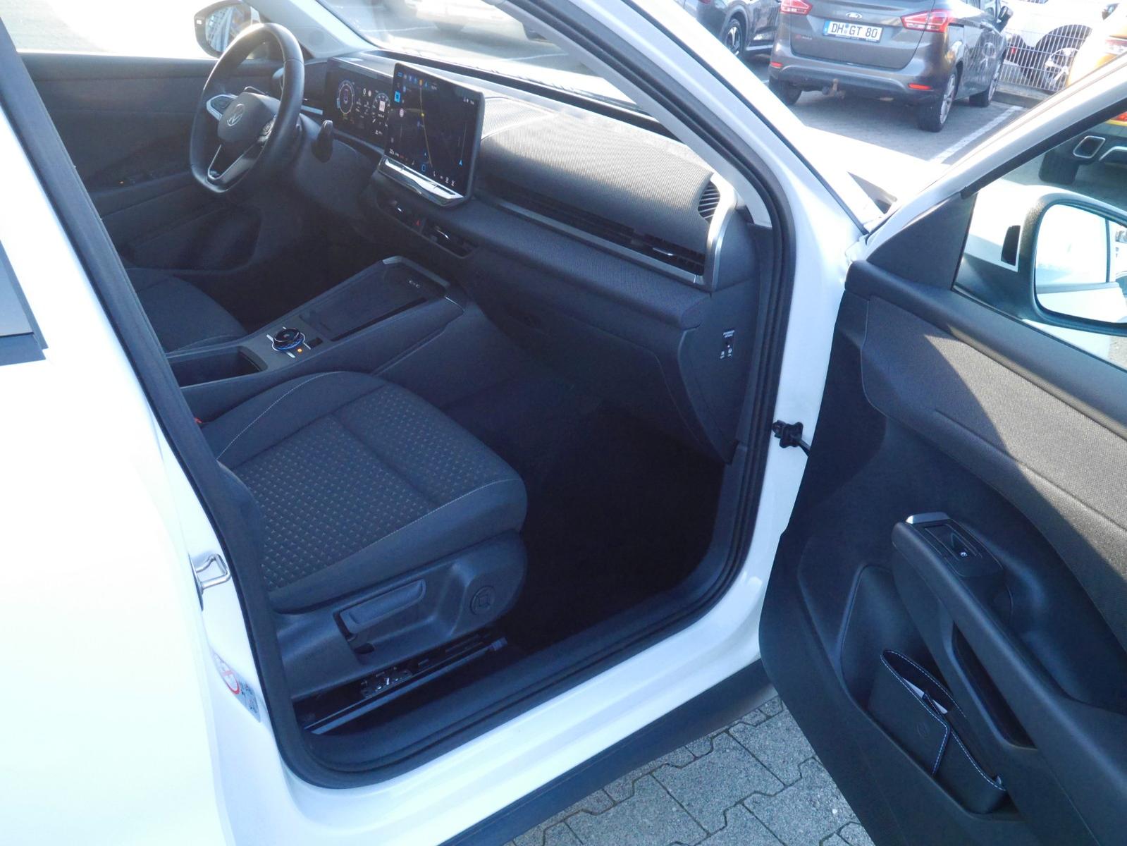 Volkswagen T-Roc 1.5 eTSI LED/Navi/APP/ACC/Kamera, миниатюра 13