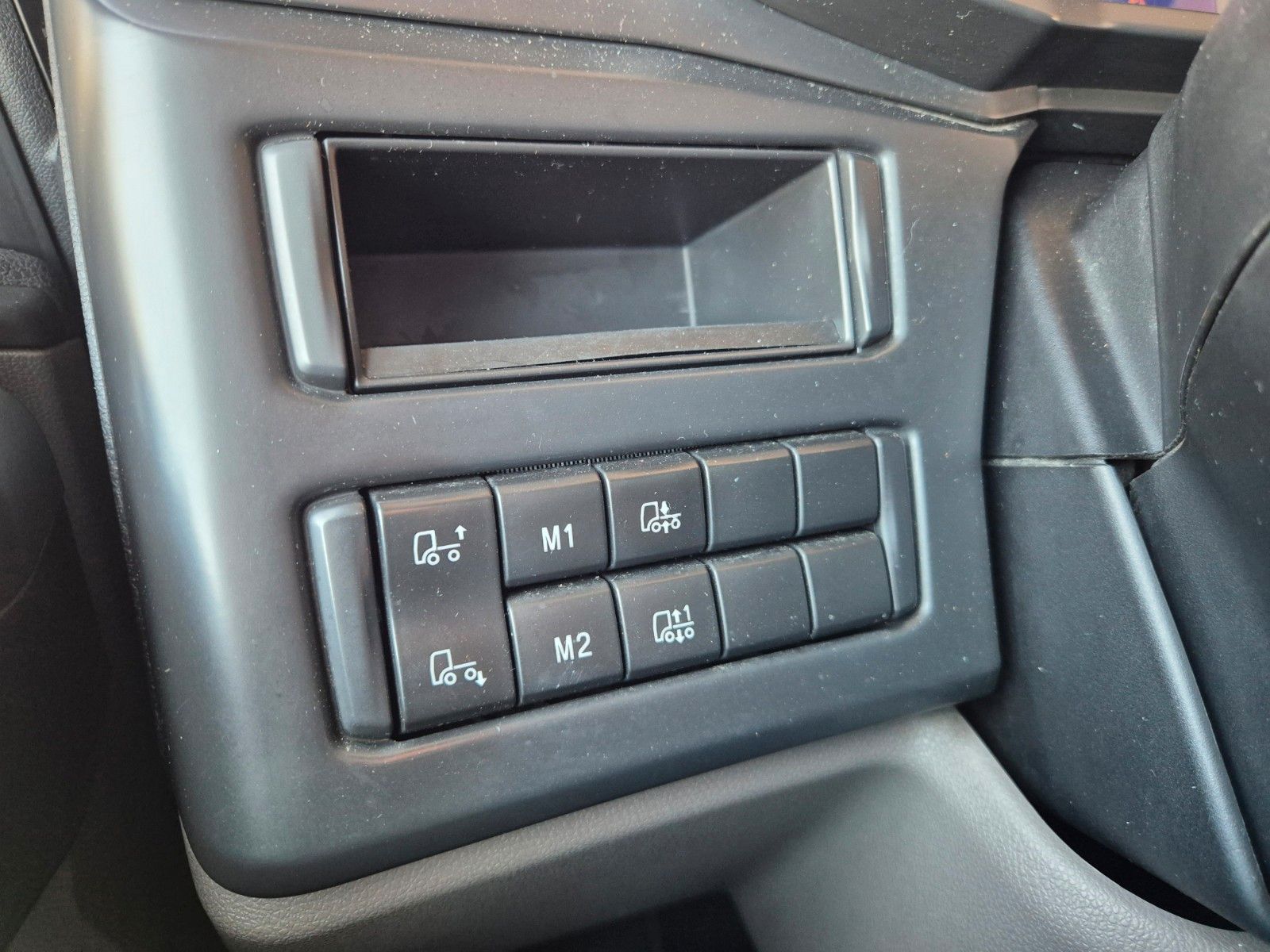 Fahrzeugabbildung Scania P 320 B6x2*4NA Olympus 21 W ASF Hecklader