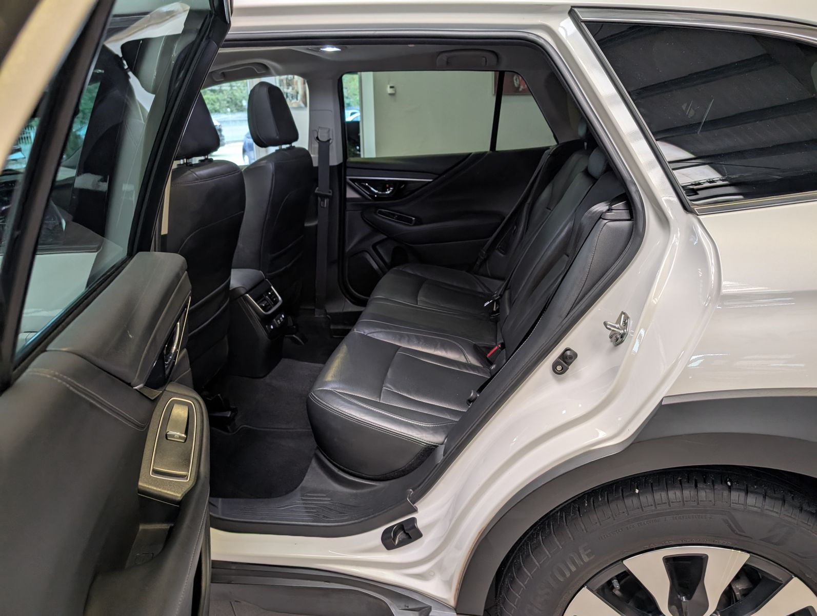 Fahrzeugabbildung Subaru Outback 2.5i Platinum EyeSight LED ACC CAM LEDER