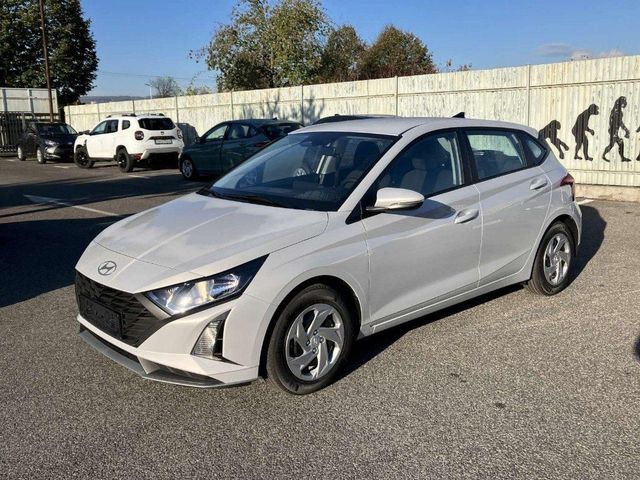 Hyundai HYUNDAI i20 1.2 MPI MT ConnectLine