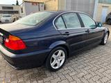 BMW 325i - BMW 325 aus 2001: 325i
