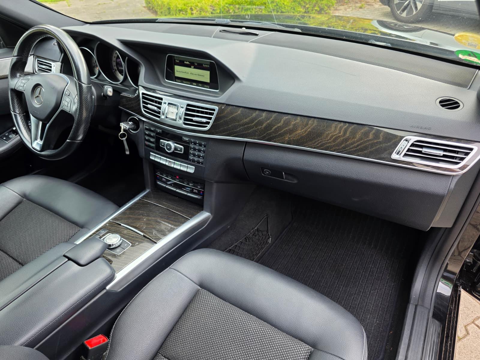 Mercedes-Benz E 200T-Modell BlueTec  Avantgarde Scheckheft