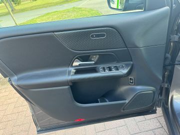 Mercedes GLB 200 - 10