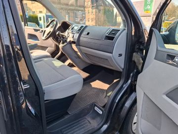 Volkswagen T5 Caravelle*2XSCHIEBETÜR*KLIMA*PDC*