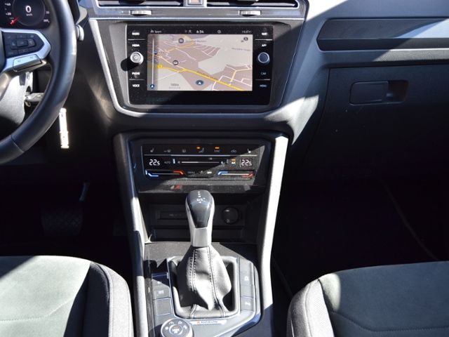 Tiguan 2.0 TDI 4Motion DSG Elegance AHK/MATRIX/1