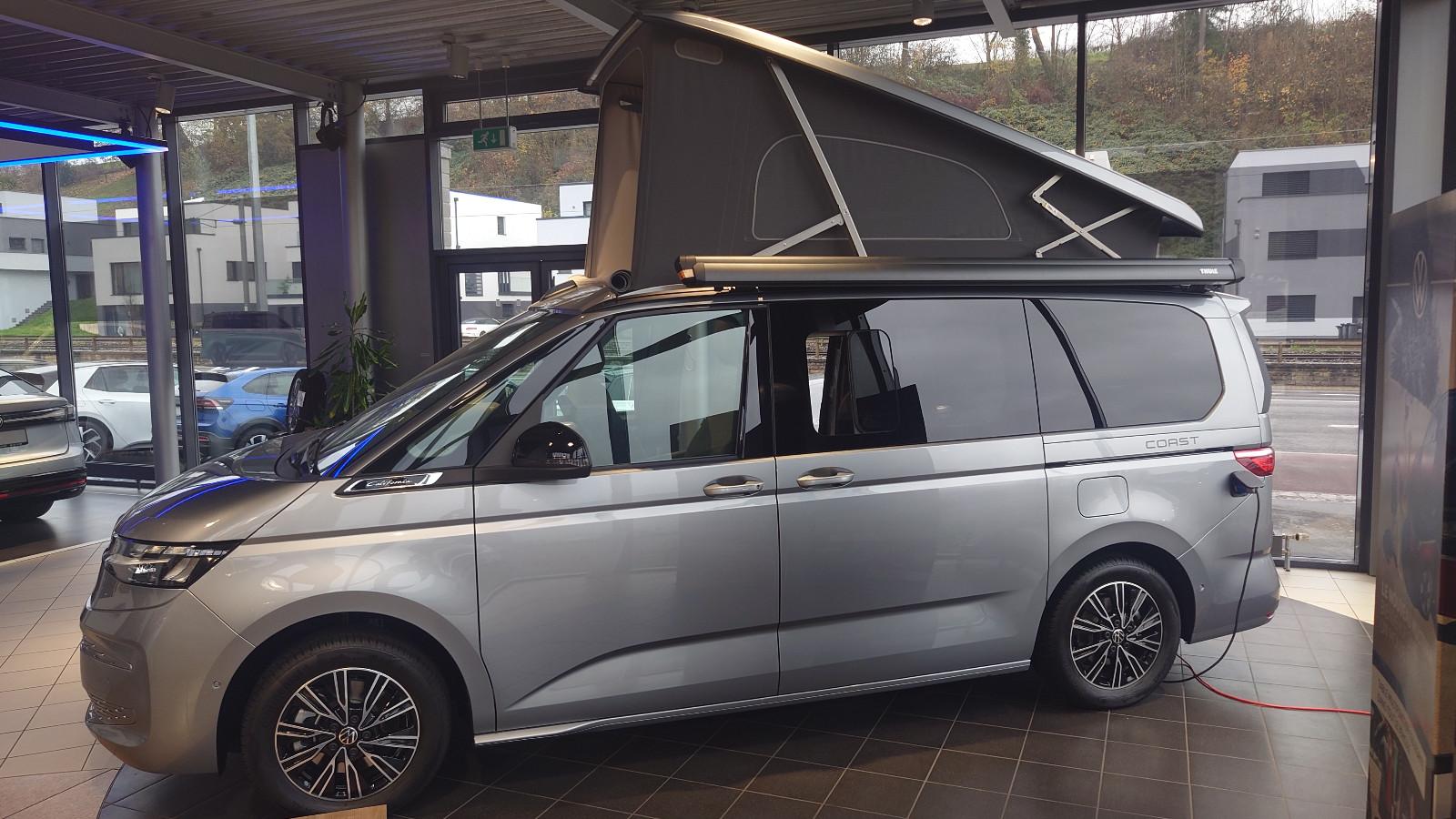 Volkswagen T7 California Coast TSI