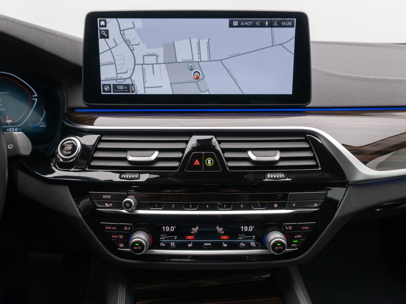 Fahrzeugabbildung BMW 520d Luxury Line Alarm DAB Kamera Memory Leder