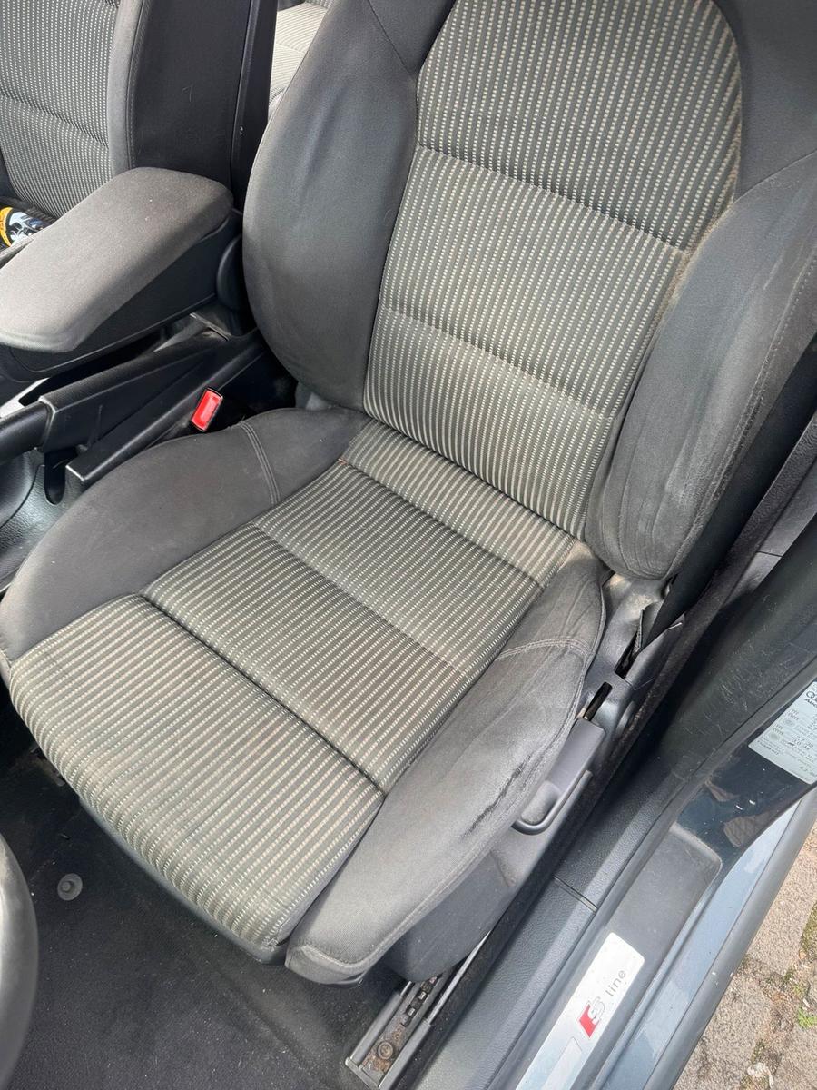 Audi A4 2006 — photo 12