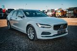 Volvo V90 D4 Momentum 2.0D - weiße Volvo V90