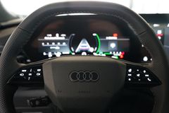AUDI Q5 e-Hybrid quattro | Tech pro | Pano | Carbon AUDI Q5 e-Hybrid quattro | Tech pro | Pano | Carbon