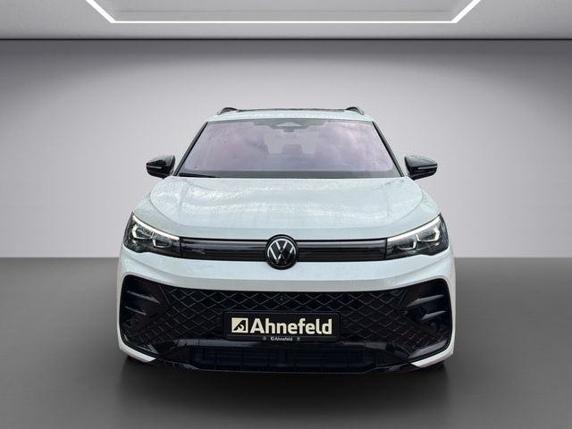 Tiguan 2.0 TDI R-Line 4Motion DSG HUD PANO 360°