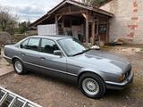 BMW 525i e34 Oldtimer - BMW 525: Limousine, E34