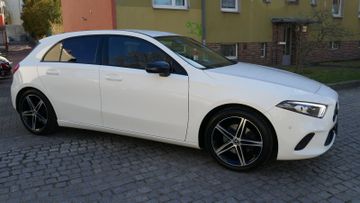 Fahrzeugabbildung Mercedes-Benz A 200 A -Klasse A 200, Navi, Kamera