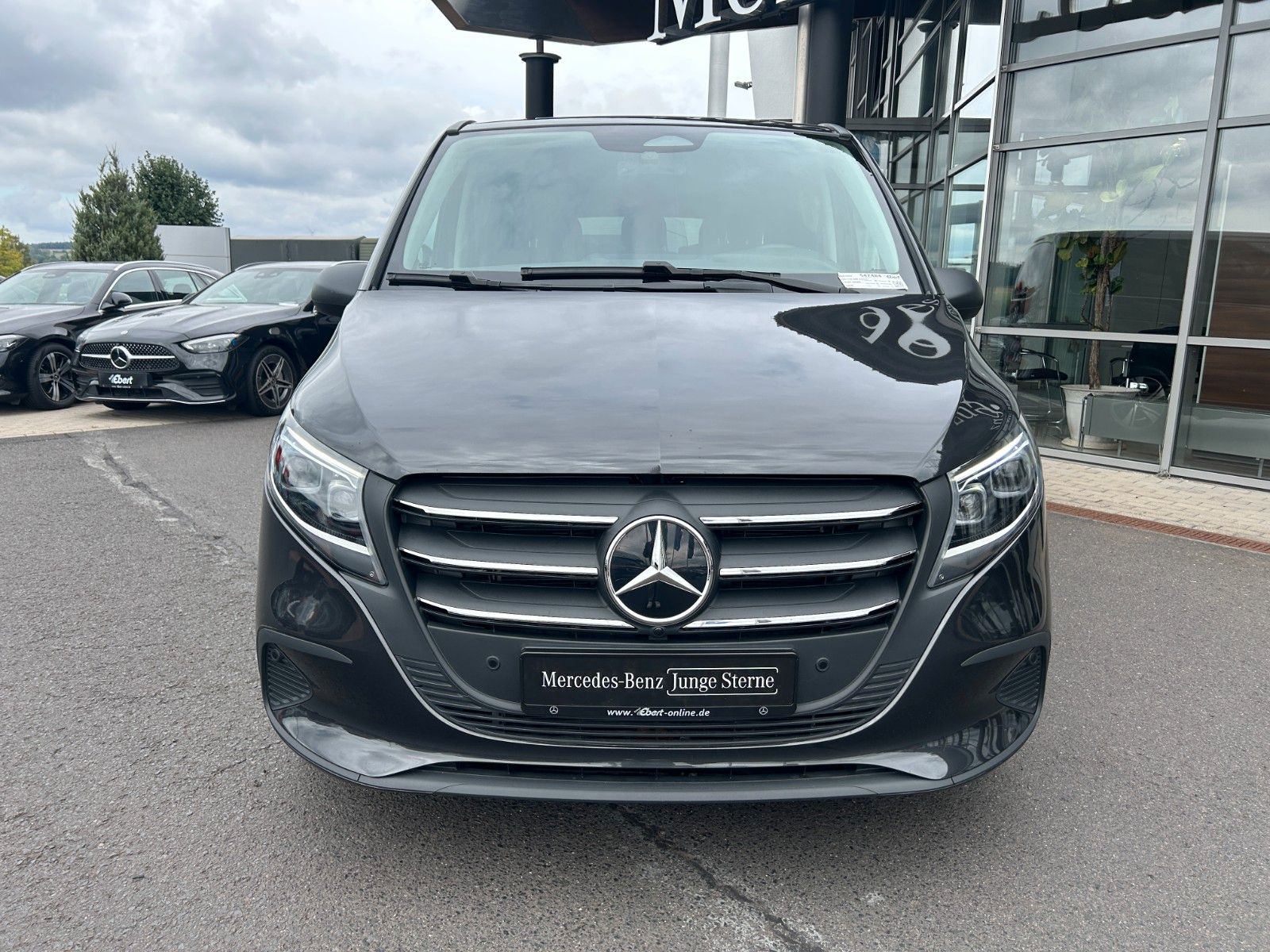 Fahrzeugabbildung Mercedes-Benz Vito 116 CDI Tourer Select 9G AHK2,5to LED
