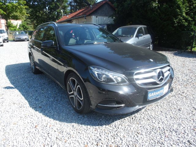 Mercedes-Benz E 220 BlueTEC 4Matic 2.Hand,AMG,Klimaaut.&Navi