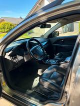 Volvo XC70 D5 AWD Momentum - Volvo XC70: Momentum