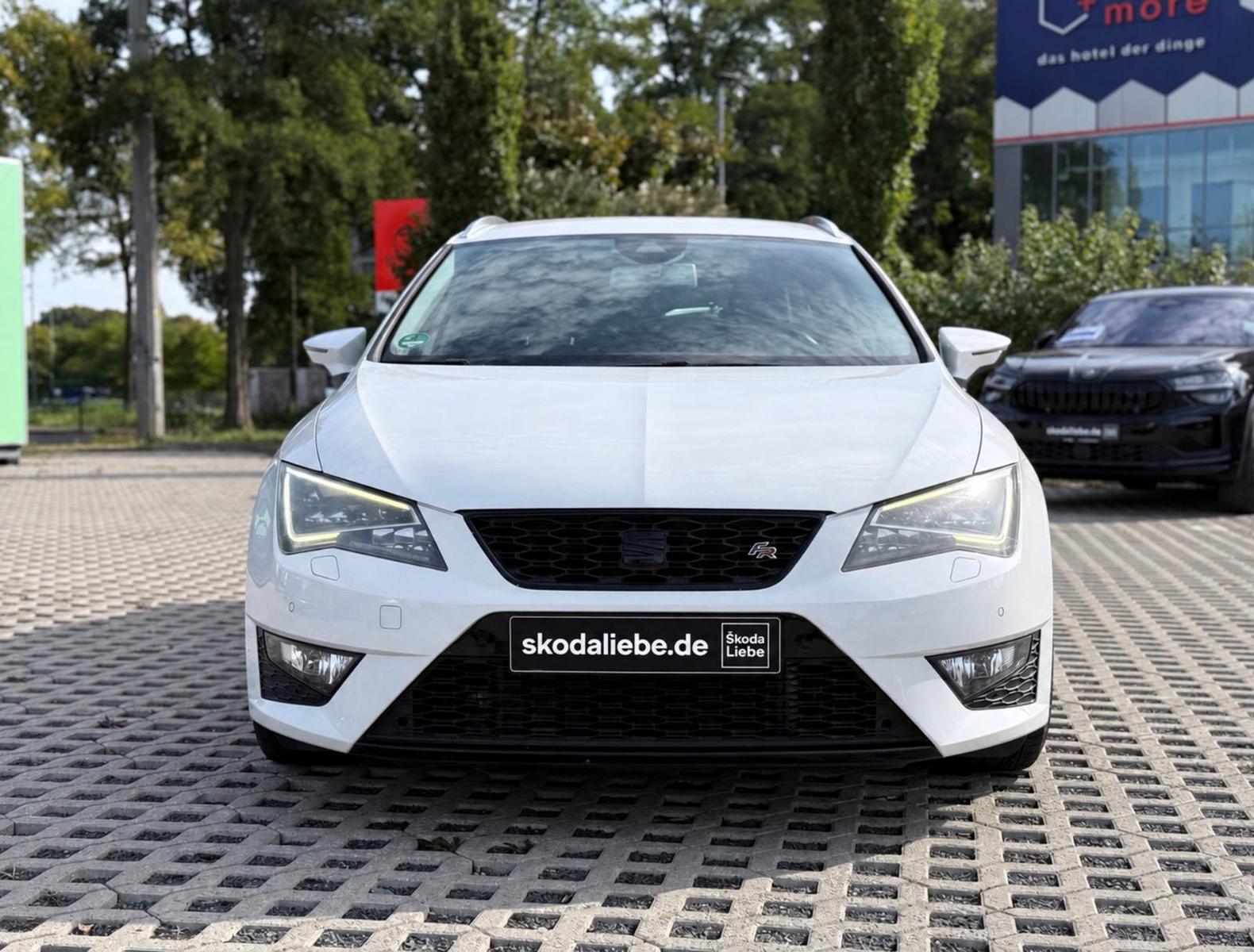 Seat LEON ST FR 1.8TSI LED|NAV|ALCANTARA|SOUND|UNIKAT
