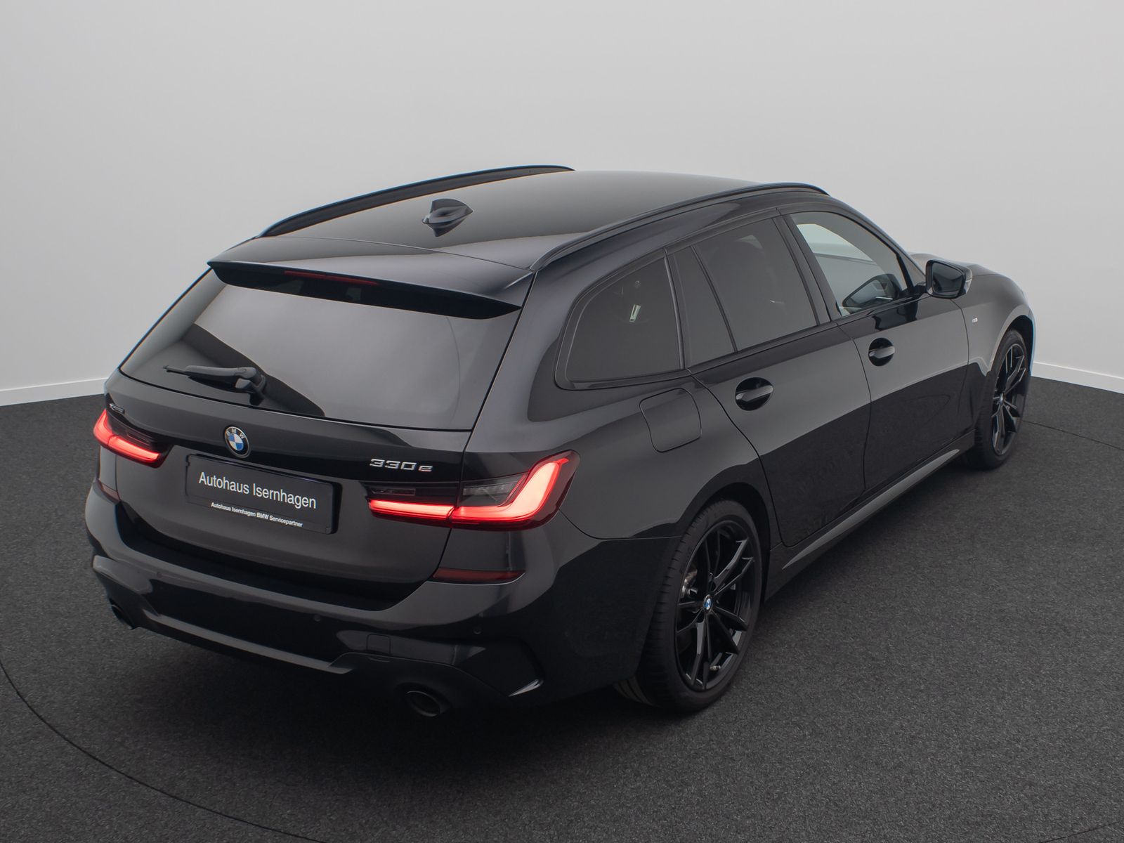 Fahrzeugabbildung BMW 330e xD M Sport DAB Laser Alarm Komfort 19Zoll