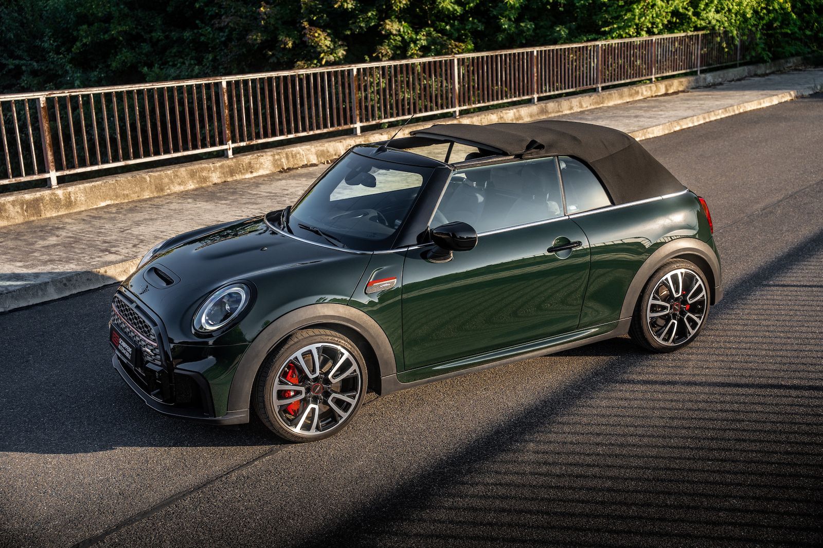 Fahrzeugabbildung MINI John Cooper Works Cabrio FACELIFT/AERO-PACK/LED