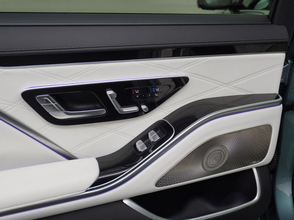 Mercedes-Benz S 580 e 4MATIC Maybach achteras besturing, Manuf