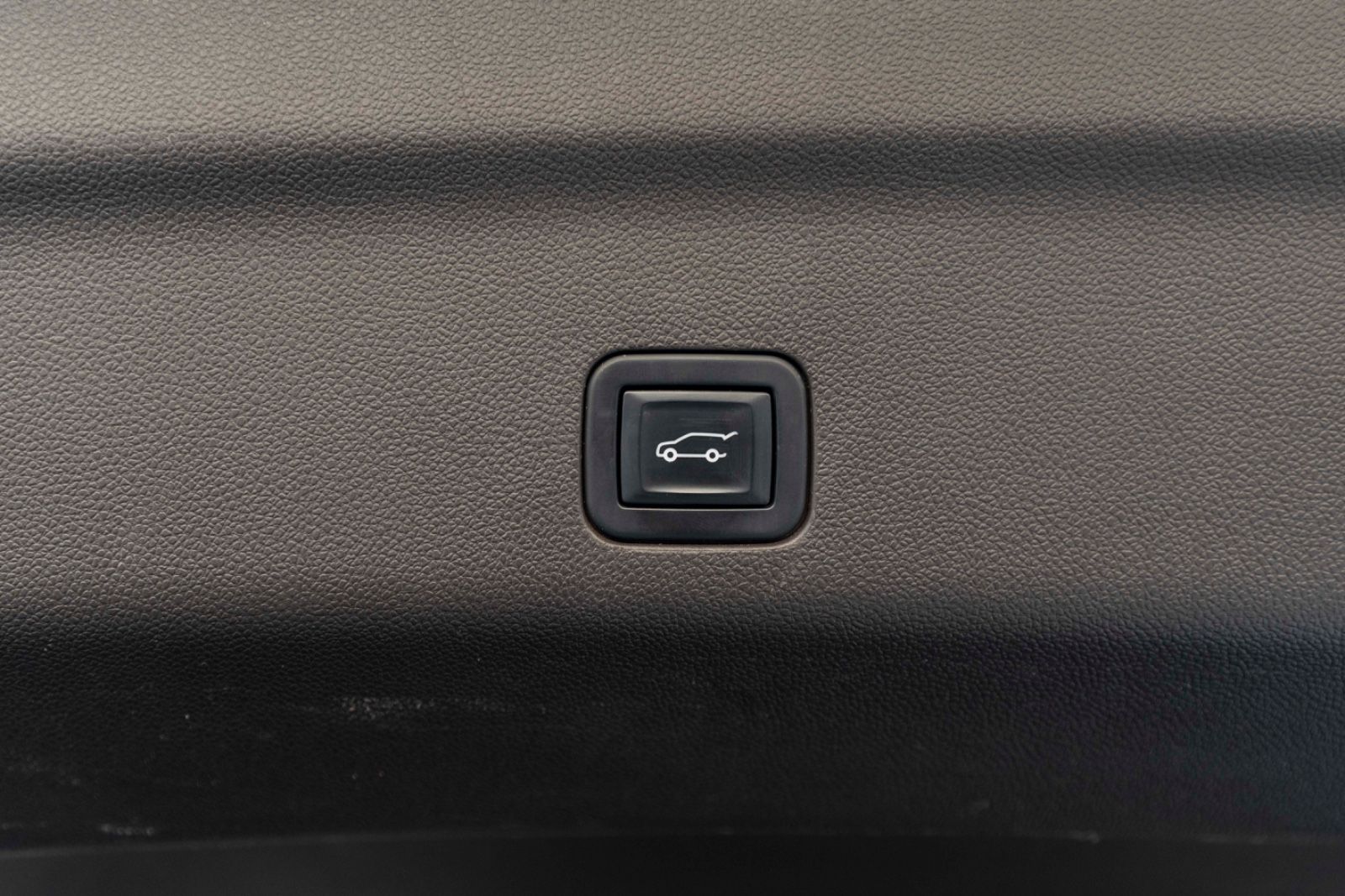 Fahrzeugabbildung Cadillac Escalade 600 PLATINUM AKG HUD ACC 360° EU Modell