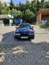 BMW 528i 2000 e39 - BMW 528 aus 2000: 528i