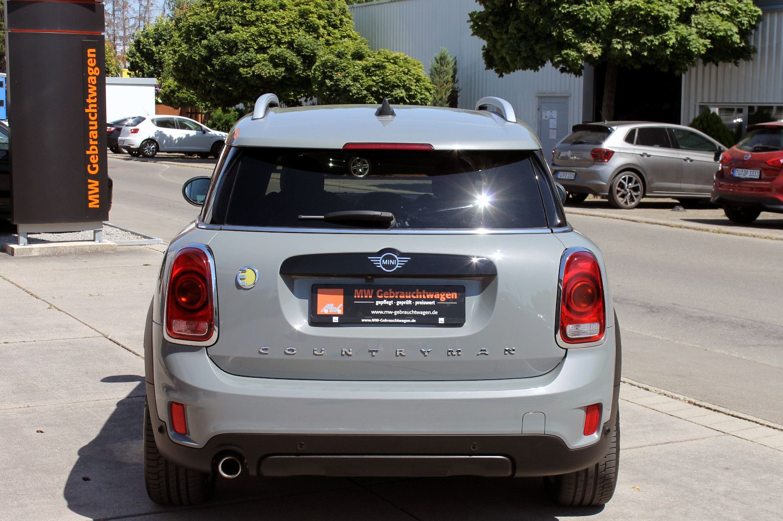 Fahrzeugabbildung MINI Cooper SE Countryman All4 Steptr. LED PDC Temp.