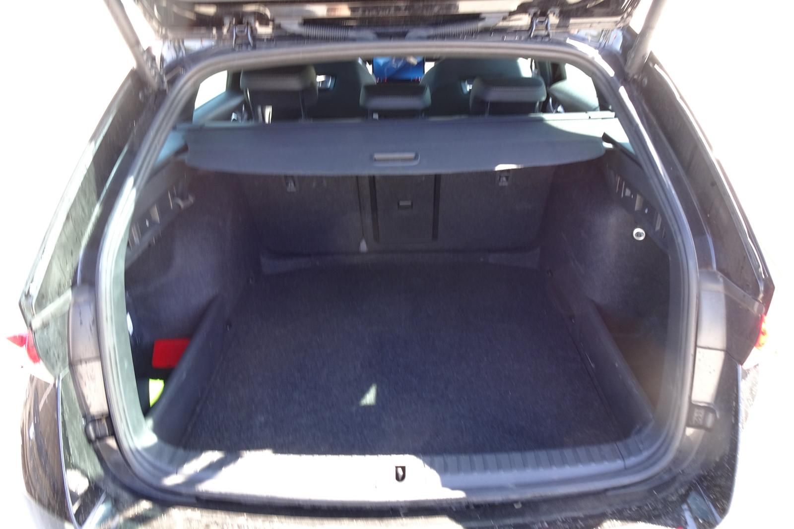Fahrzeugabbildung SKODA Octavia Combi Sportline 2.0l TDI 110kW DSG AHK L