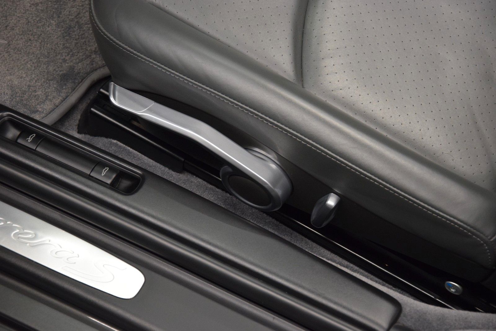 Fahrzeugabbildung Porsche 997 S SportAGA. Navi Vollleder  1A. Zustand