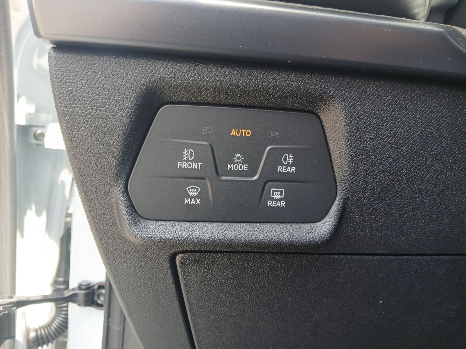 Fahrzeugabbildung CUPRA Leon Sportstourer VZ 2.0 TSI 4Drive AHK Matrix S