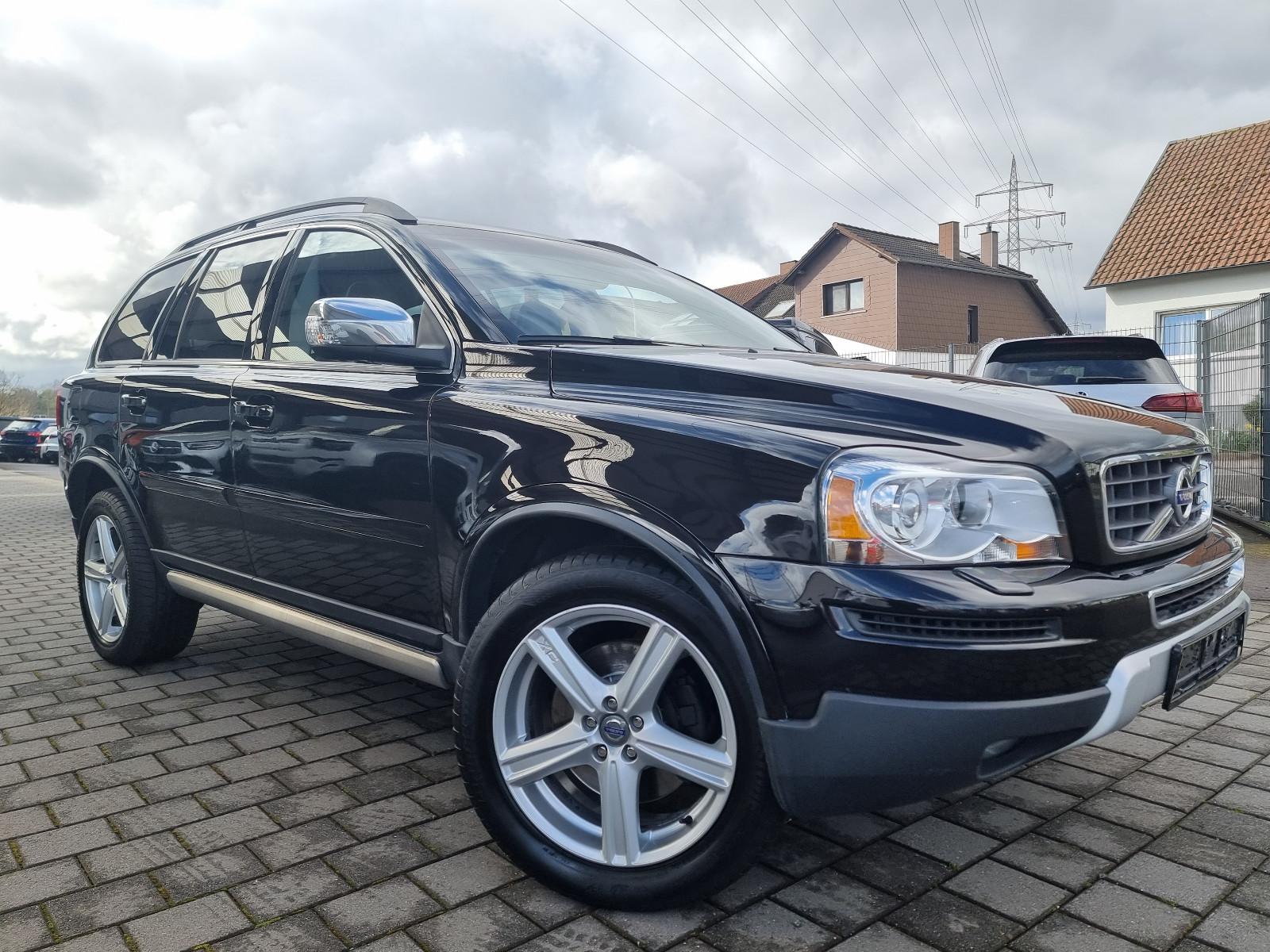 VOLVO XC90 2.4 D5 200 ch R-DESIGN AWD BVA 7 PLACES 2ème MAIN - CUIR - ATTELAGE - 174600 km