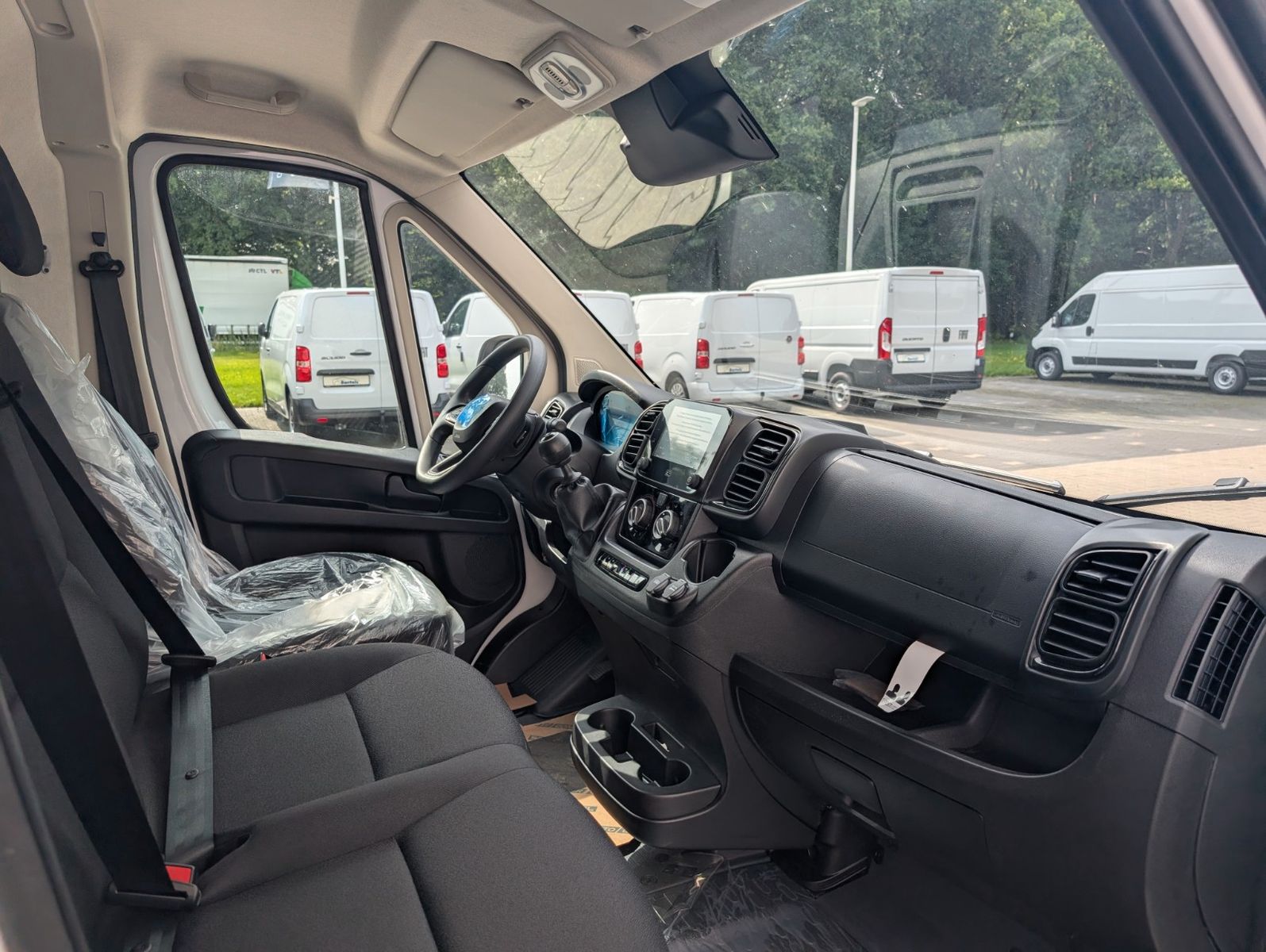 Fahrzeugabbildung Fiat Ducato Kastenwagen 33 L3H2 140 Multijet Hochd