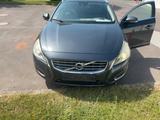 Volvo V60 Kombi Summum - Volvo V60 aus 2012