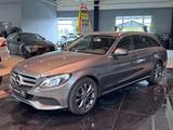 Mercedes-Benz C180T Avantgarde Business LED Tempo Klima Navi - Mercedes-Benz C 180 mit Benzin-Antrieb: Automatik