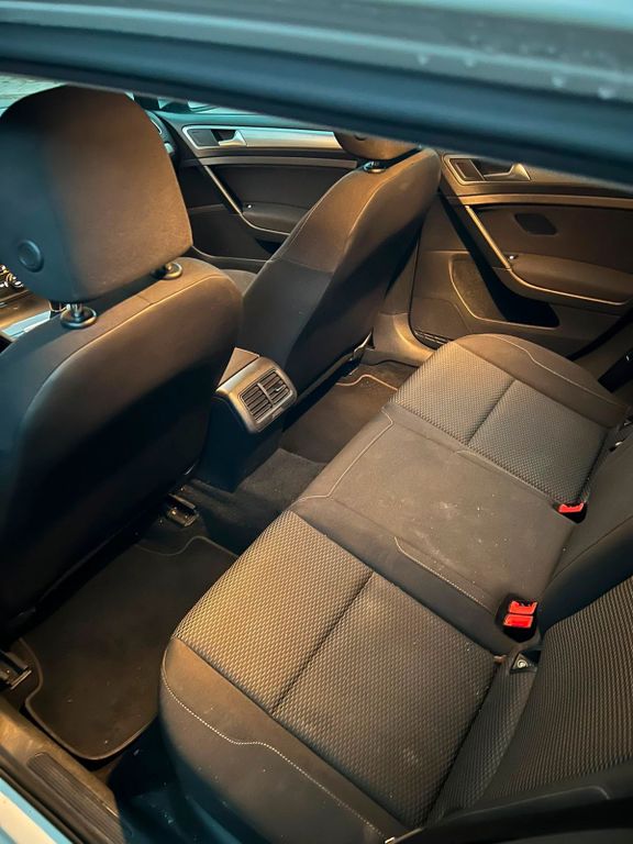 Image of Volkswagen Golf