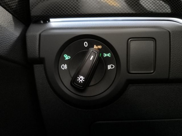 Fahrzeugabbildung Volkswagen T-Cross 1.0 TSI DSG Style IQ.LIGHT MATRIX LED NA