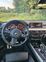 BMW X5 M50 M50d - - BMW X5 M50 mit Diesel-Antrieb: Grau